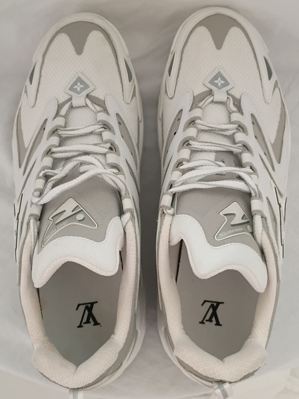 Louis Vuitton Runner Tatic Sneakers - White/Grey -  Men's LV Size 10 (US 11) - Picture 9 of 14